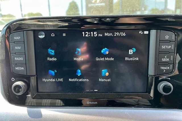 Hyundai i10 1.2 [79] PREMIUM 5DR AUTO [NAV]