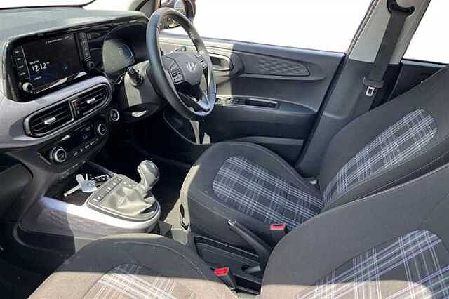Hyundai i10 1.2 [79] PREMIUM 5DR AUTO [NAV]