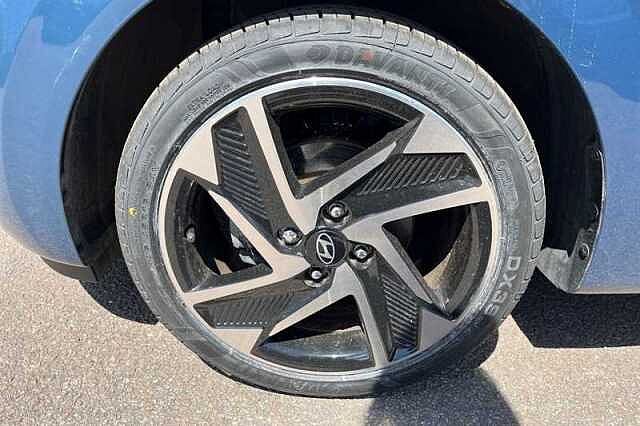 Hyundai i10 1.2 [79] PREMIUM 5DR AUTO [NAV]