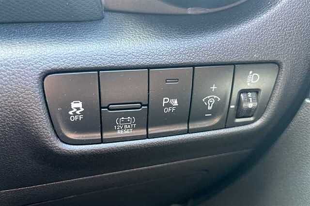 Hyundai KONA 1.6 GDI HYBRID SE CONNECT 5DR DCT