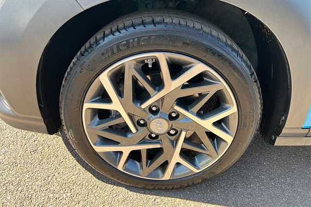 Hyundai KONA 1.6 GDI HYBRID PREMIUM 5DR DCT