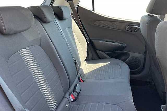 Hyundai i10 1.0 [63] ADVANCE 5DR [NAV]