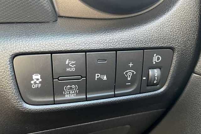 Hyundai KONA 1.6 GDI HYBRID ULTIMATE 5DR DCT