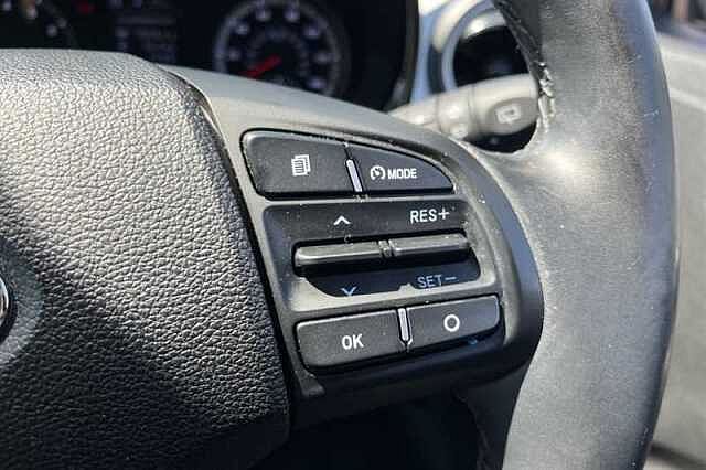 Hyundai i10 1.2 PREMIUM 5DR AUTO