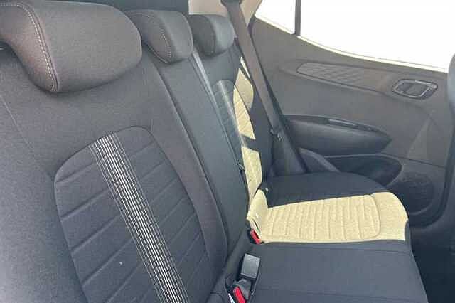 Hyundai i10 1.2 PREMIUM 5DR AUTO