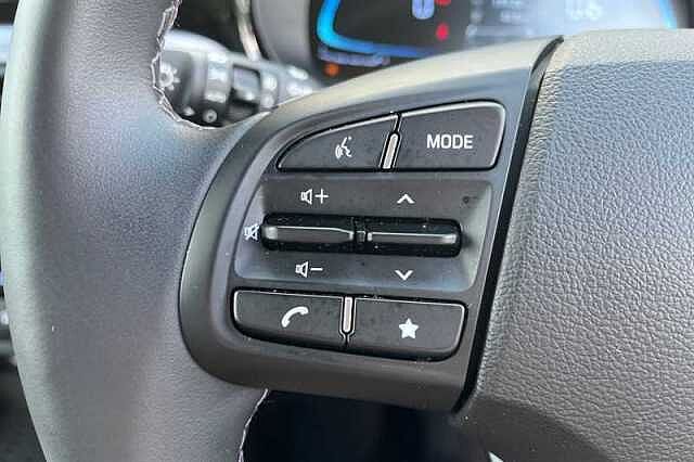 Hyundai i10 1.2 [79] PREMIUM 5DR AUTO [NAV]