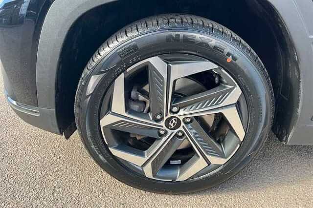 Hyundai TUCSON 1.6 h T-GDi Premium SUV 5dr Petrol Hybrid Auto Euro 6 (s/s) (230 ps) Black