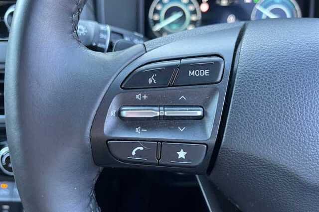 Hyundai KONA 1.6 h-GDi Premium SUV 5dr Petrol Hybrid DCT Euro 6 (s/s) (141 ps) Grey