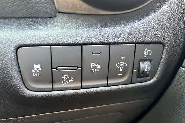 Hyundai KONA 1.0 T-GDi MHEV SE Connect SUV 5dr Petrol Hybrid Manual Euro 6 (s/s) (120 ps) GALACTIC GREY