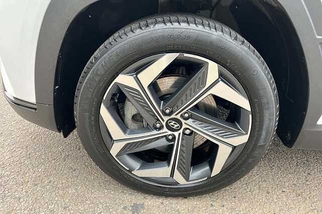 Hyundai TUCSON 1.6 h T-GDi Premium SUV 5dr Petrol Hybrid Auto Euro 6 (s/s) (230 ps) ATLAS WHITE
