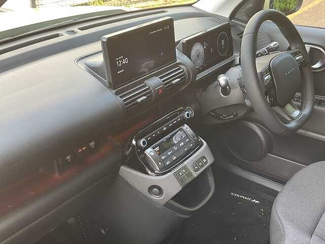 Hyundai INSTER 85kW 02 49kWh 5dr Auto Buttercream Yel