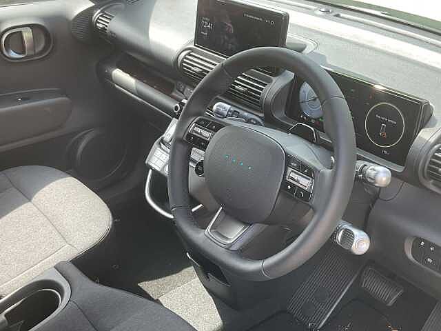 Hyundai INSTER 85kW 02 49kWh 5dr Auto Buttercream Yel