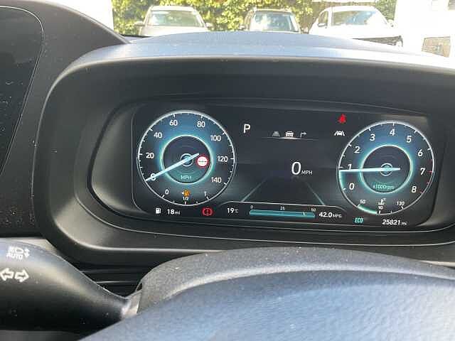 Hyundai BAYON 1.0 TGDi 48V MHEV Premium 5dr DCT Red