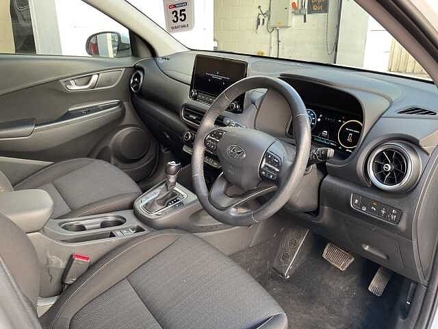 Hyundai KONA 1.6 GDi Hybrid Premium 5dr DCT White