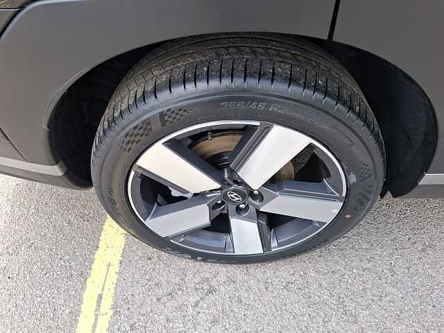 Hyundai Santa Fe 1.6 TGDi Plug-in Hybrid Premium 5dr 4WD Auto