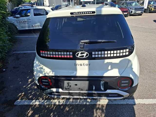 Hyundai INSTER 85kW 02 49kWh 5dr Auto Natural Ivory