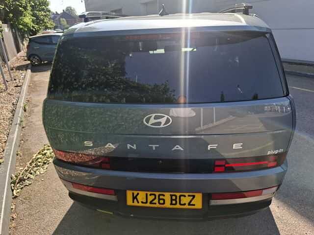Hyundai Santa Fe 1.6 TGDi Plug-in Hybrid Premium 5dr 4WD Auto