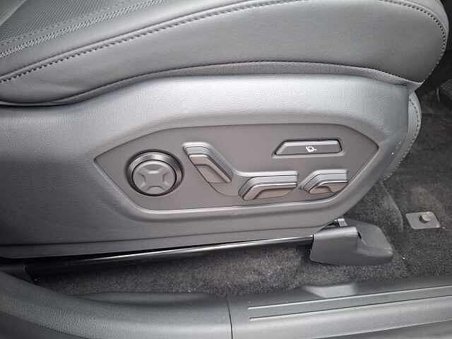 Hyundai Santa Fe 1.6 TGDi 239 Hybrid Calligraphy 5dr Auto