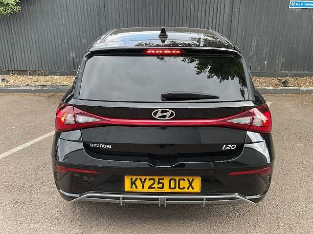 Hyundai BAYON 1.0 TGDi [90] Tech Line 5dr DCT Phantom Black