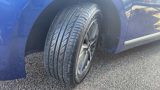 Hyundai Ioniq 1.6 GDi Plug-in Hybrid Premium 5dr DCT