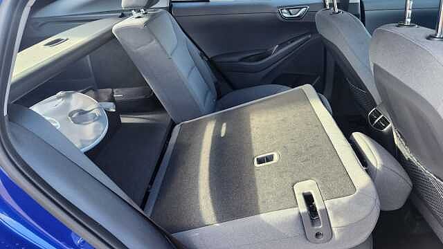 Hyundai Ioniq 1.6 GDi Plug-in Hybrid Premium 5dr DCT