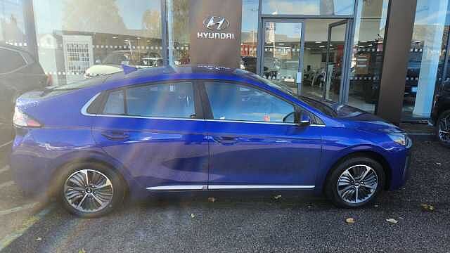 Hyundai Ioniq 1.6 GDi Plug-in Hybrid Premium 5dr DCT