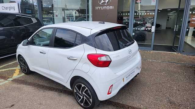 Hyundai i10 1.2 [79] Premium 5dr [Nav]