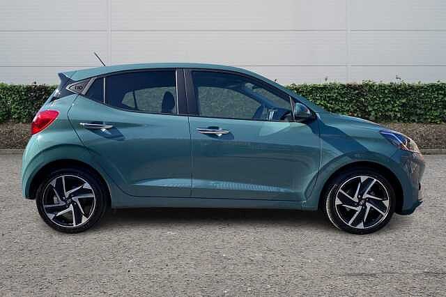 Hyundai i10 1.2 [79] Premium 5dr [Nav]