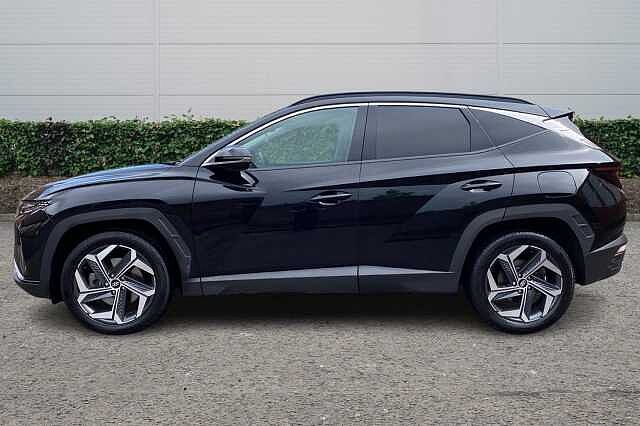 Hyundai TUCSON 1.6 TGDi Hybrid 230 Ultimate 5dr 2WD Auto Phantom Black