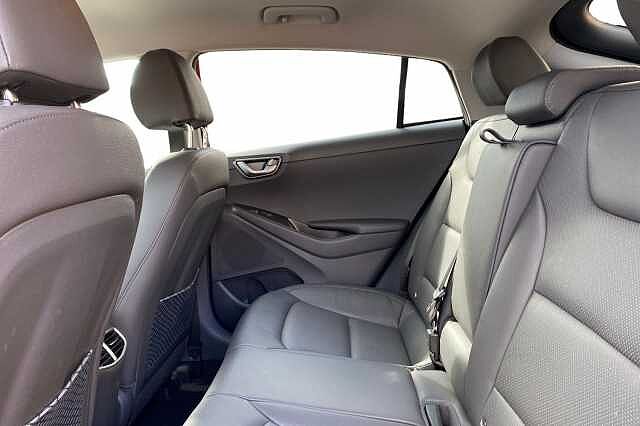 Hyundai IONIQ 1.6 GDi Hybrid Premium SE 5dr DCT