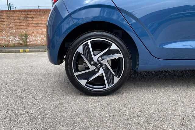 Hyundai i10 1.2 [79] Premium 5dr [Nav]