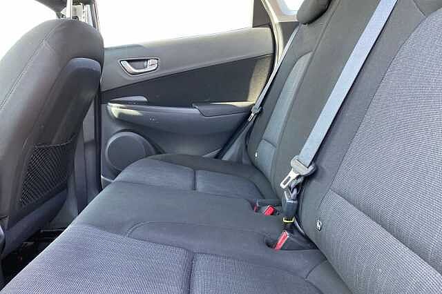 Hyundai KONA 1.6 GDi Hybrid Premium 5dr DCT Phantom Black