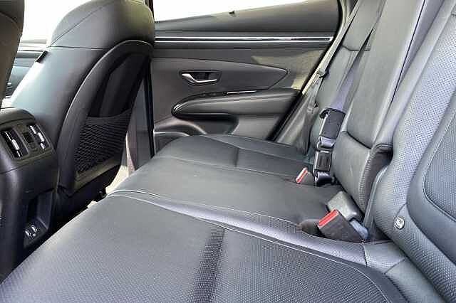 Hyundai TUCSON 1.6 TGDi Hybrid 230 Ultimate 5dr 2WD Auto Phantom Black