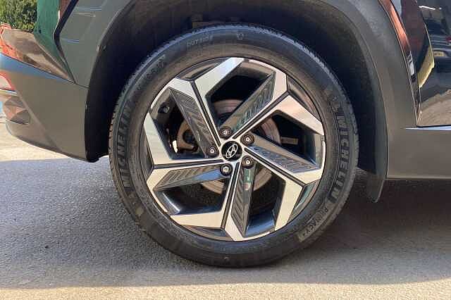 Hyundai TUCSON 1.6 TGDi Hybrid 230 Ultimate 5dr 2WD Auto Phantom Black