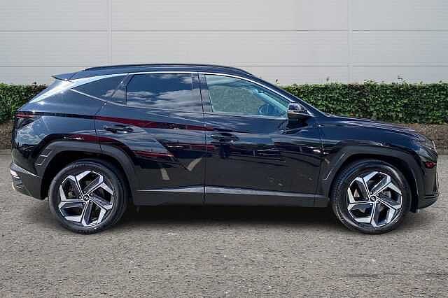 Hyundai TUCSON 1.6 TGDi Hybrid 230 Ultimate 5dr 2WD Auto Phantom Black