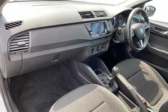 SKODA Fabia 1.0 TSI SE 5dr
