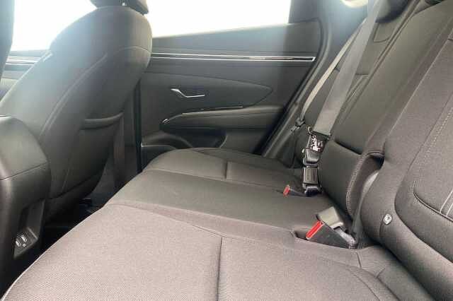 Hyundai TUCSON 1.6 TGDi Hybrid 230 Premium 5dr 2WD Auto Shimmering Silver