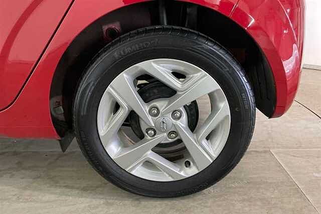 Hyundai I10 1.0 SE Connect Hatchback 5dr Petrol Manual Euro 6 (s/s) (67 ps) Red