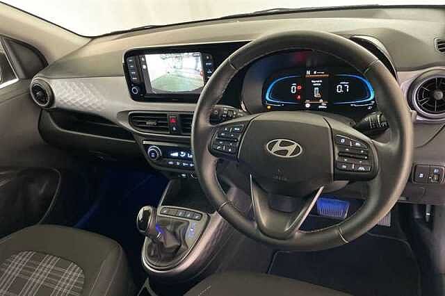 Hyundai i10 1.0 Premium Hatchback 5dr Petrol Auto Euro 6 (s/s) (63 ps)
