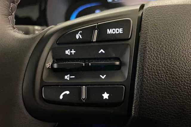 Hyundai i10 1.0 Premium Hatchback 5dr Petrol Auto Euro 6 (s/s) (63 ps)