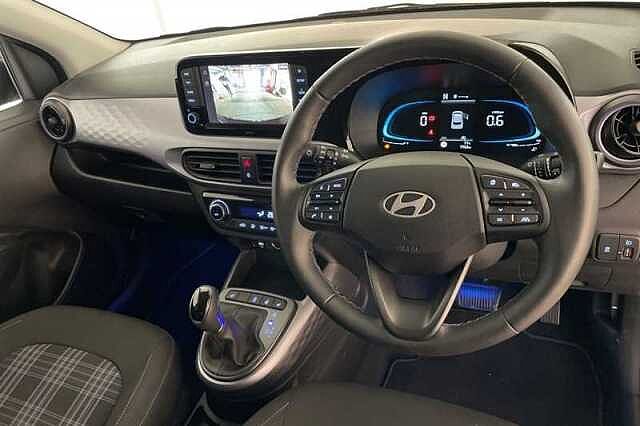 Hyundai i10 1.2 Premium Hatchback 5dr Petrol Auto Euro 6 (s/s) (79 ps)