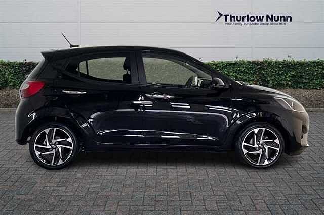 Hyundai i10 1.2 Premium Hatchback 5dr Petrol Auto Euro 6 (s/s) (79 ps)