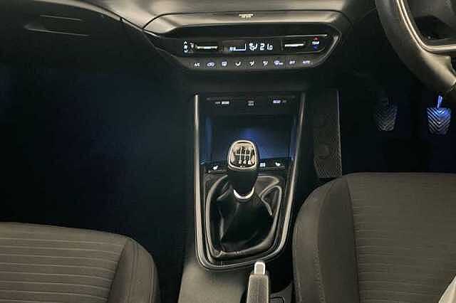 Hyundai I20 1.0 T-GDi MHEV Premium Hatchback 5dr Petrol Hybrid Manual Euro 6 (s/s) (100 ps) Aqua Turquoise