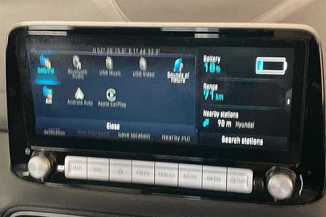 Hyundai KONA 64kWh Premium SE SUV 5dr Electric Auto (7kW Charger) (204 ps)
