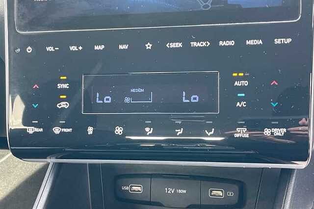 Hyundai TUCSON 1.6 h T-GDi SE Connect SUV 5dr Petrol Hybrid Auto Euro 6 (s/s) (230 ps) White