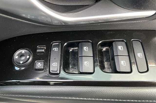 Hyundai TUCSON 1.6 h T-GDi SE Connect SUV 5dr Petrol Hybrid Auto Euro 6 (s/s) (230 ps) White