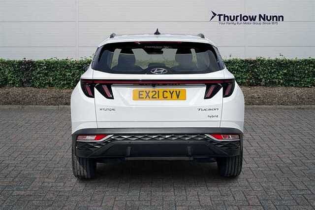 Hyundai TUCSON 1.6 h T-GDi SE Connect SUV 5dr Petrol Hybrid Auto Euro 6 (s/s) (230 ps) White