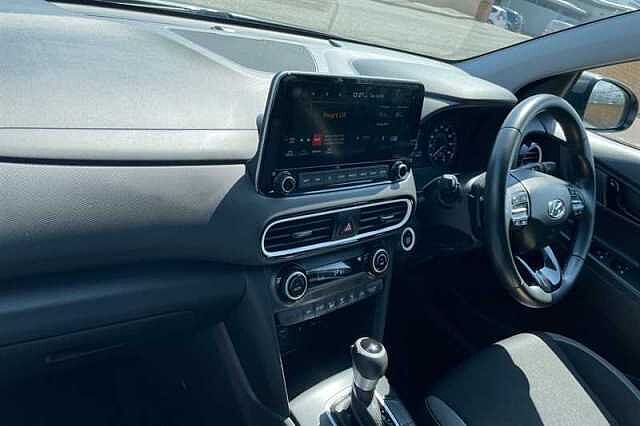 Hyundai KONA 1.6 h-GDi Premium SUV 5dr Petrol Hybrid DCT Euro 6 (s/s) (141 ps)