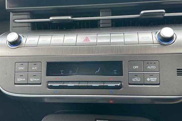 Hyundai KONA 48.4kWh Advance SUV 5dr Electric Auto (156 ps)