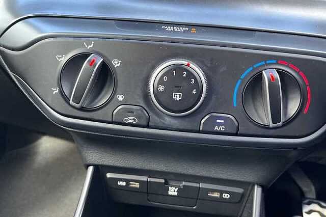 Hyundai BAYON 1.0 T-GDi MHEV SE Connect SUV 5dr Petrol Hybrid Manual Euro 6 (s/s) (100 ps)